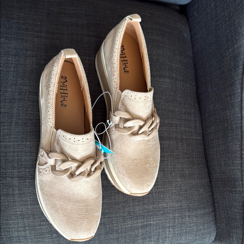 Women's Tan Loafers